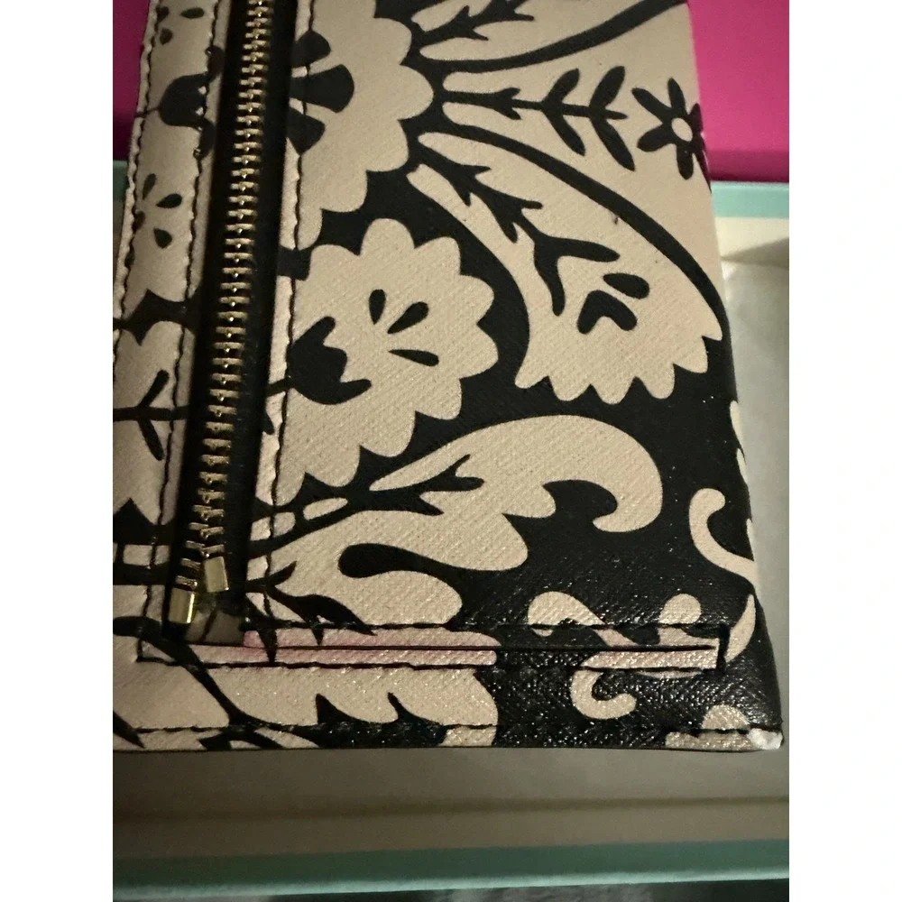 Kate‎ Spade Black & Cream Floral Saffiano Leather Continental Wallet